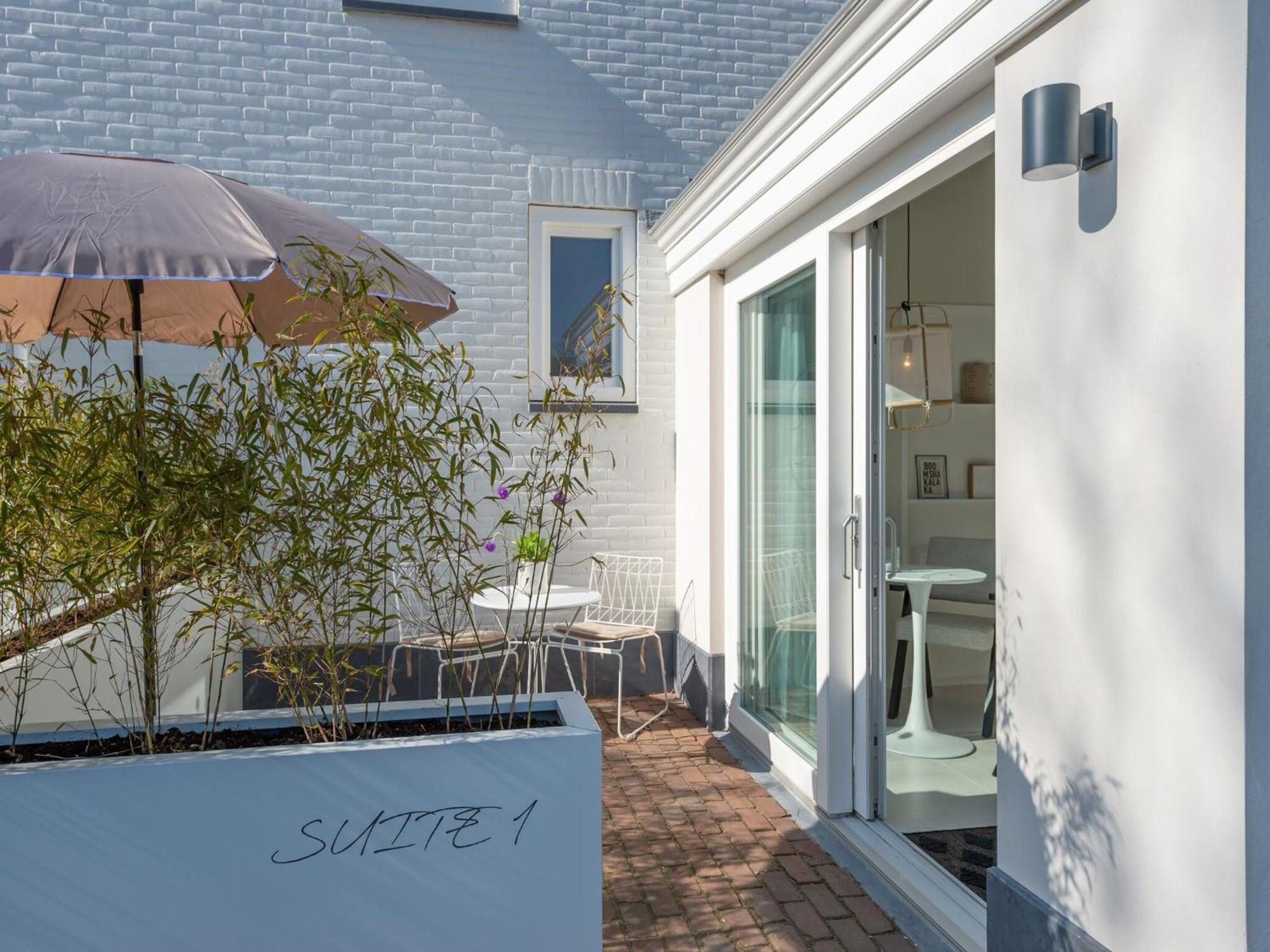 Pleasaing Holiday Home In Oostkapelle Near Centre Exterior foto