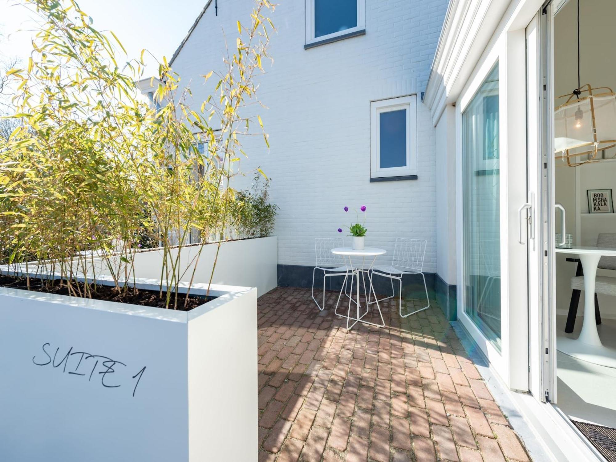 Pleasaing Holiday Home In Oostkapelle Near Centre Exterior foto